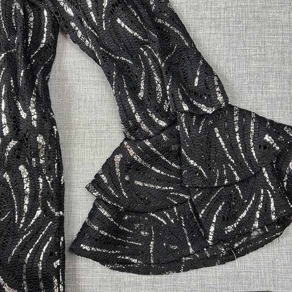 Alfani Black & Silver Foil Ruffle Sleeve Top Petite Size XS and Small - Picture 5 of 6